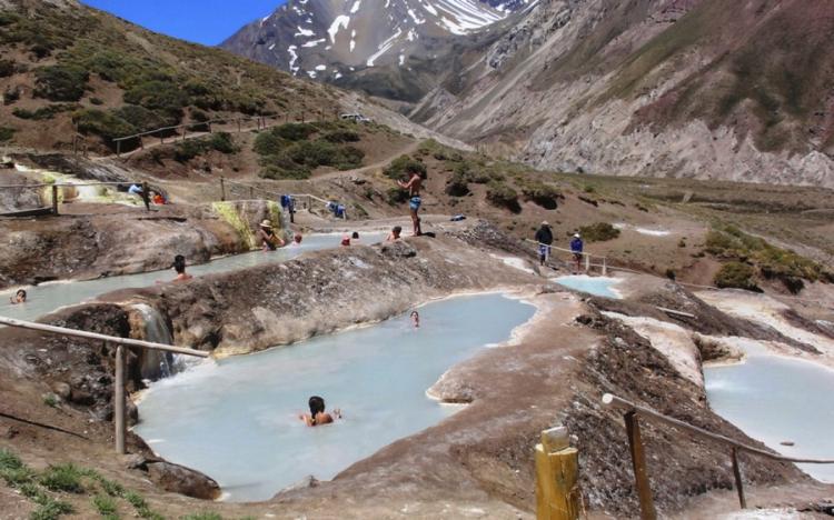 Fotografía 16 de Termas Valle de Colina en San Jose De Maipo, Metropolitana
