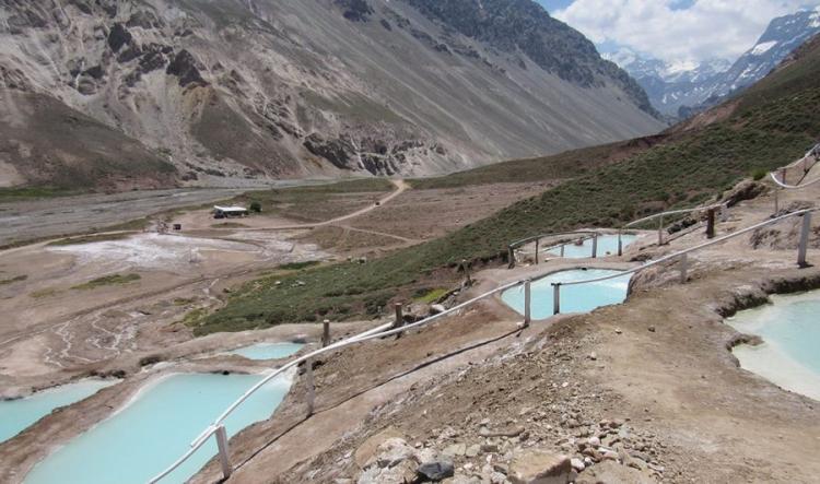 Fotografía 17 de Termas Valle de Colina en San Jose De Maipo, Metropolitana