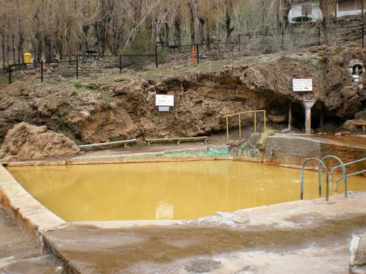 Fotografía 12 de Baños Morales en San Jose De Maipo, Metropolitana