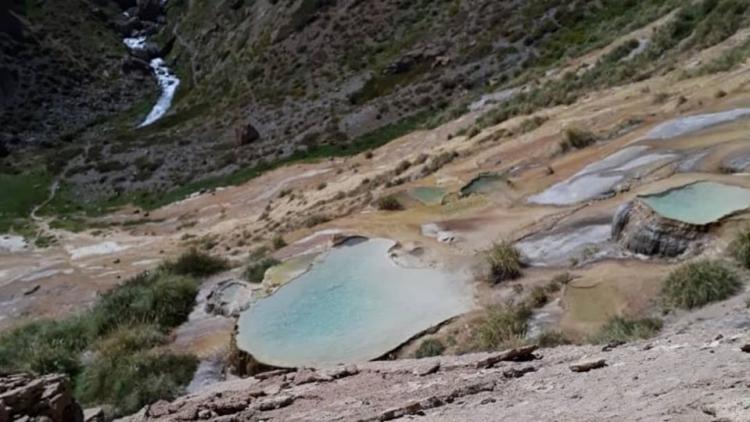 Fotografía 13 de Baños Azules en San Jose De Maipo, Metropolitana