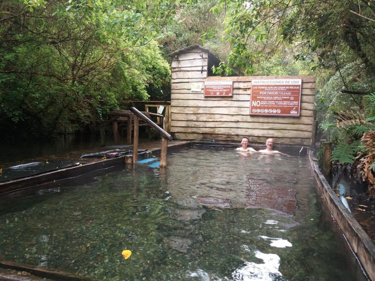 Fotografía 11 de Termas Naturales El Sauce en Cisnes, Aysen